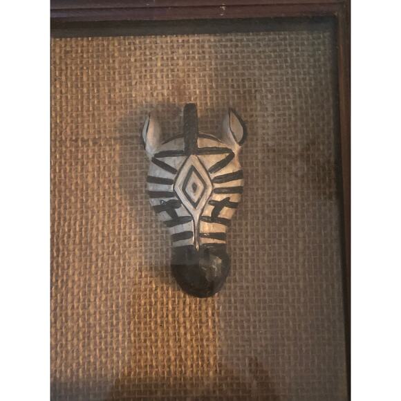 Vintage African Wood Carved Zebra Head in shadowbox frame Tribal Art 9 x 10.75” - Picture 3 of 8